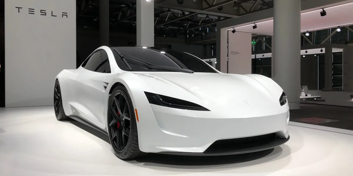 Battery storage system with individual cells requiring careful balancing